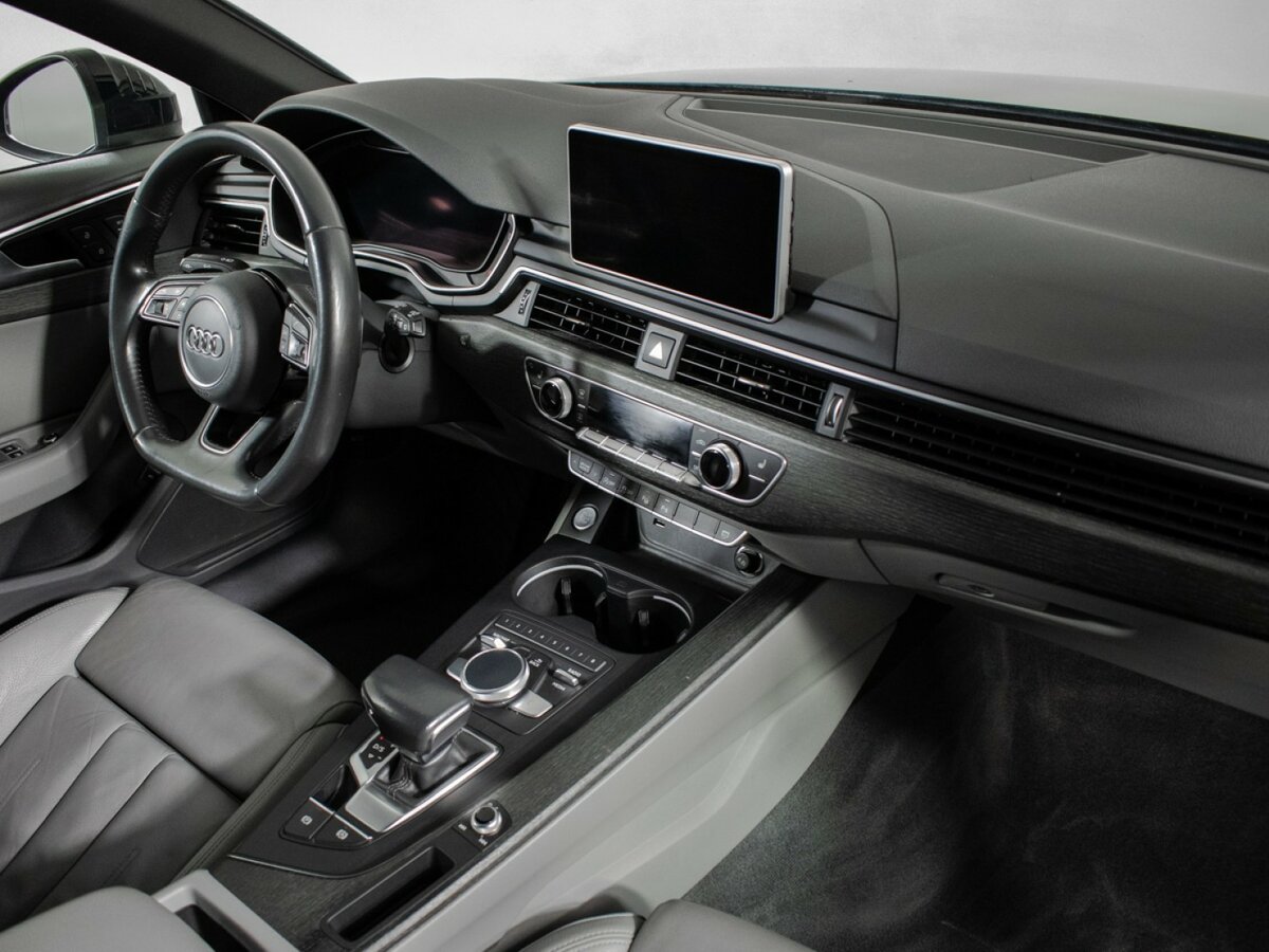 Б/У Ауди А4 2019 года. Фото: #8