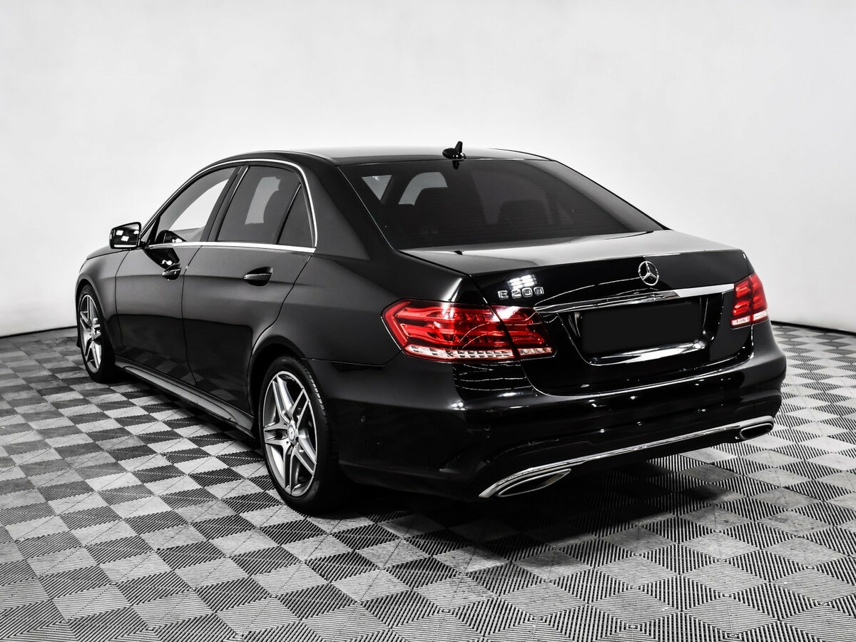 Б/У Мерседес-Бенц Е-Класс 2013 года. Фото: #6