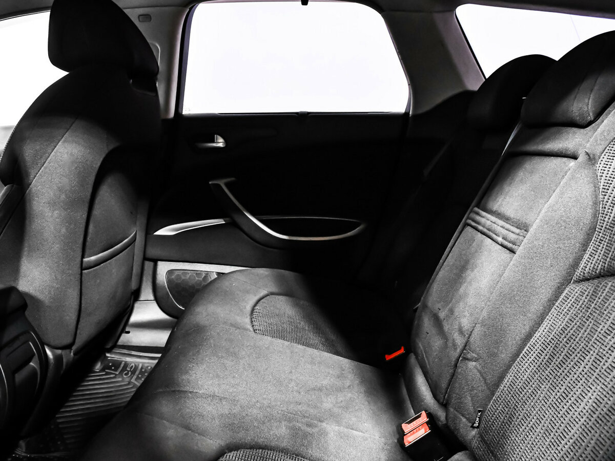 Б/У Ситроен Ц5 2012 года. Фото: #9