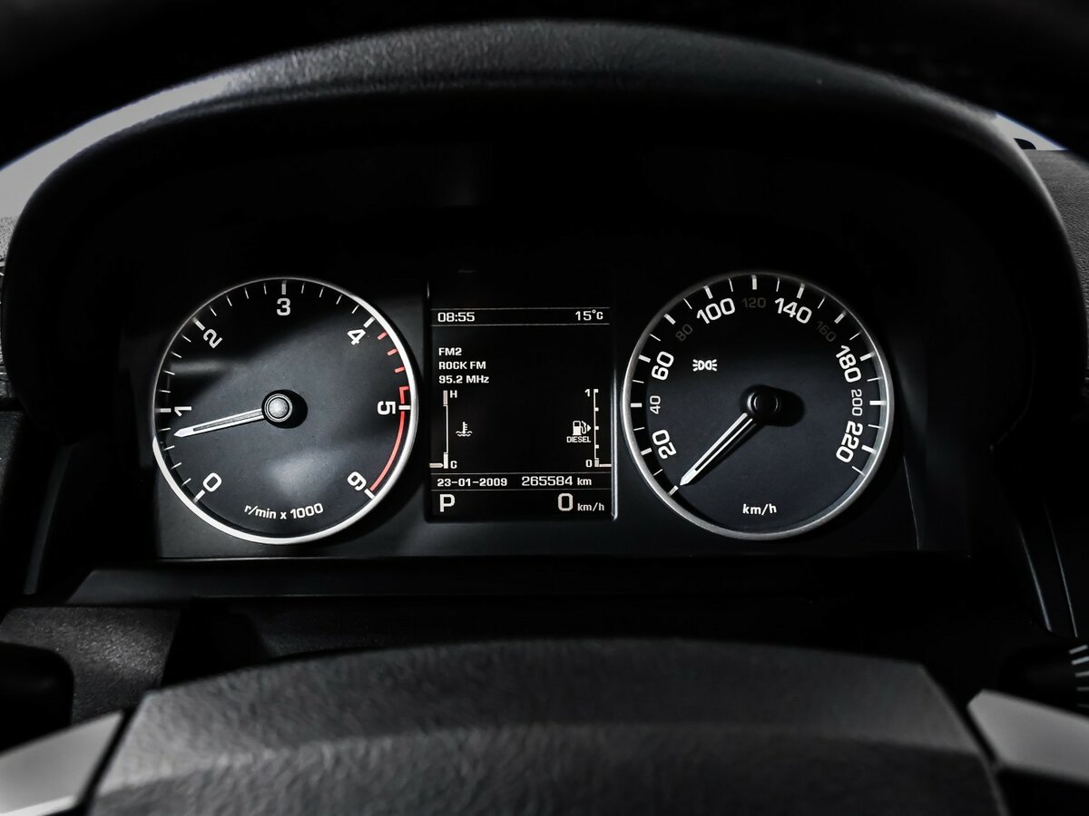 Б/У Лэнд Ровер Дискавери 2013 года. Фото: #7