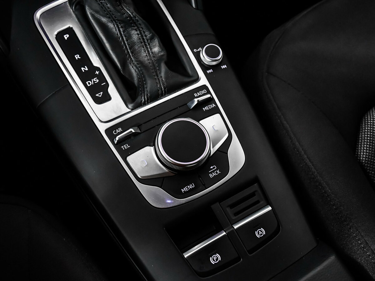 Б/У Ауди А3 2017 года. Фото: #11