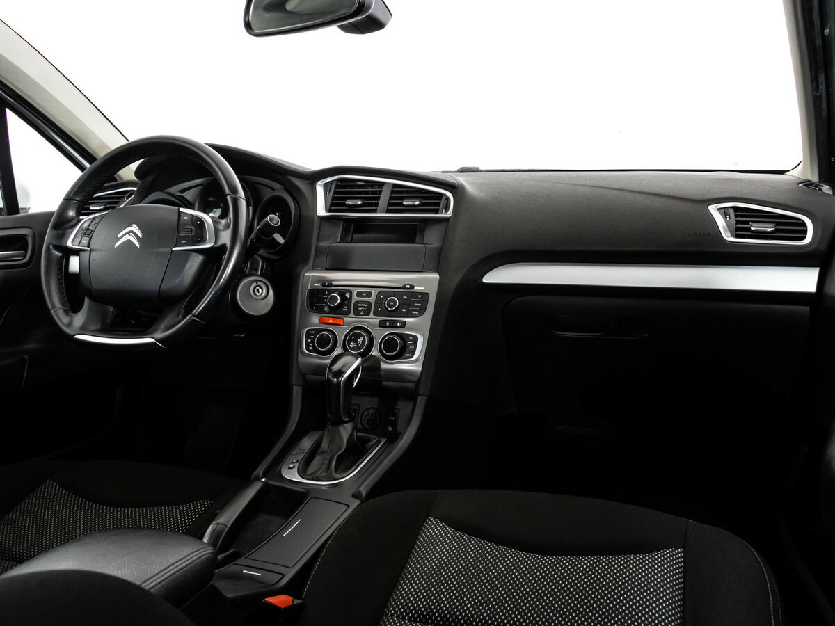 Б/У Ситроен Ц4 2018 года. Фото: #6