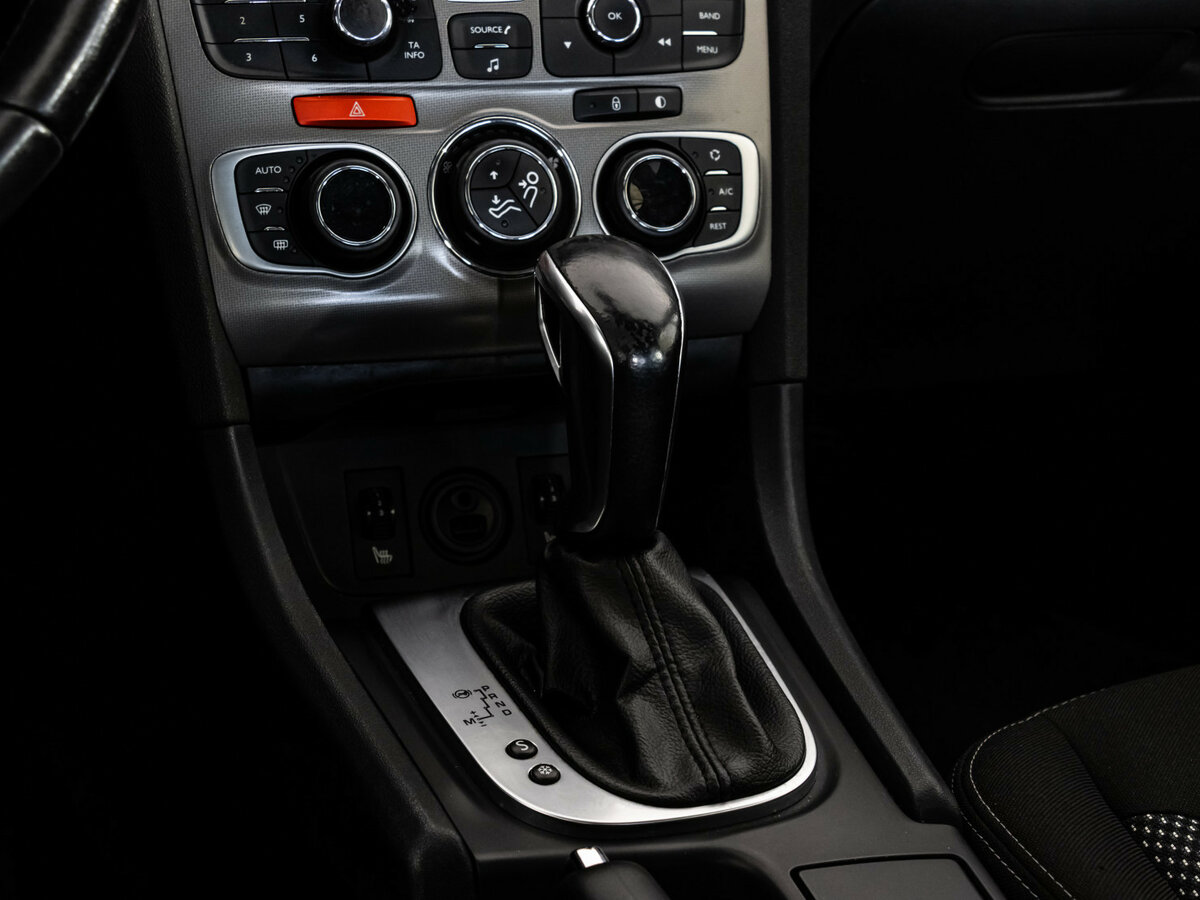 Б/У Ситроен Ц4 2018 года. Фото: #8