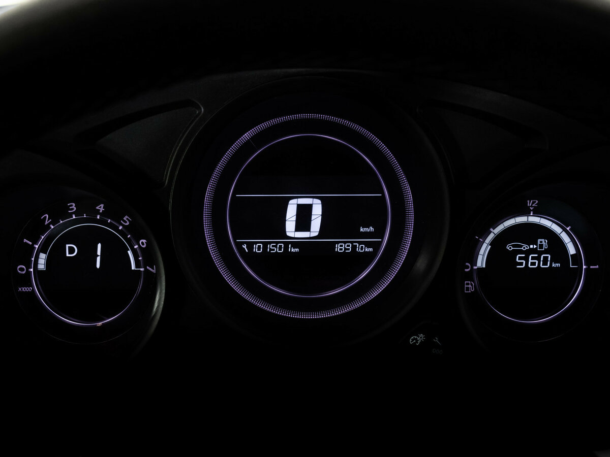 Б/У Ситроен Ц4 2018 года. Фото: #11