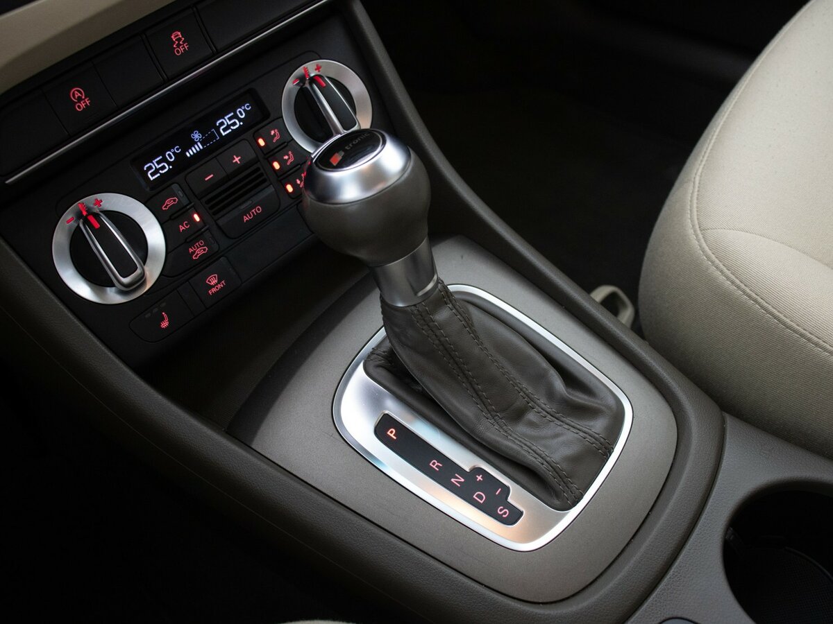 Б/У Ауди К3 2013 года. Фото: #8