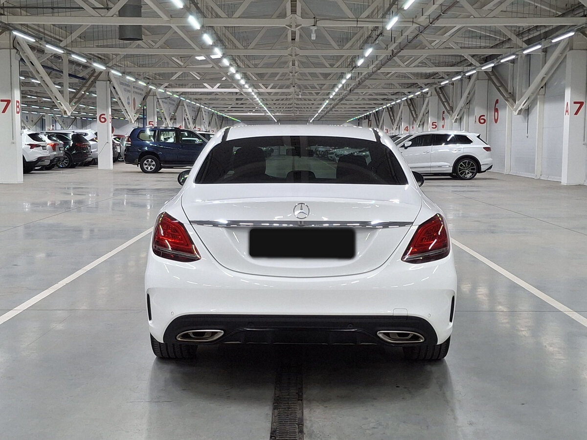 Б/У Мерседес-Бенц Ц-Класс 2018 года. Фото: #5