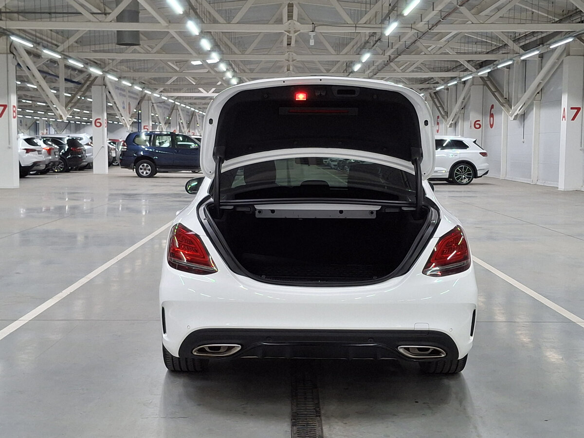 Б/У Мерседес-Бенц Ц-Класс 2018 года. Фото: #9