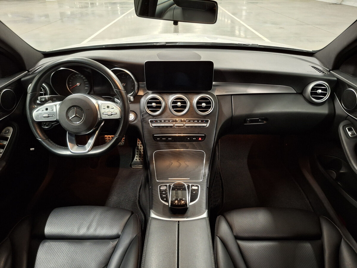 Б/У Мерседес-Бенц Ц-Класс 2018 года. Фото: #13