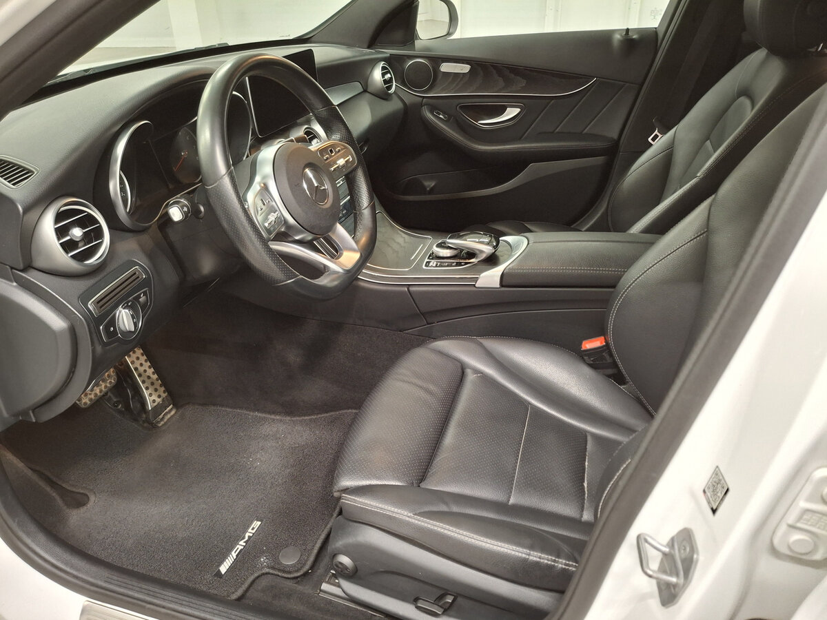 Б/У Мерседес-Бенц Ц-Класс 2018 года. Фото: #15