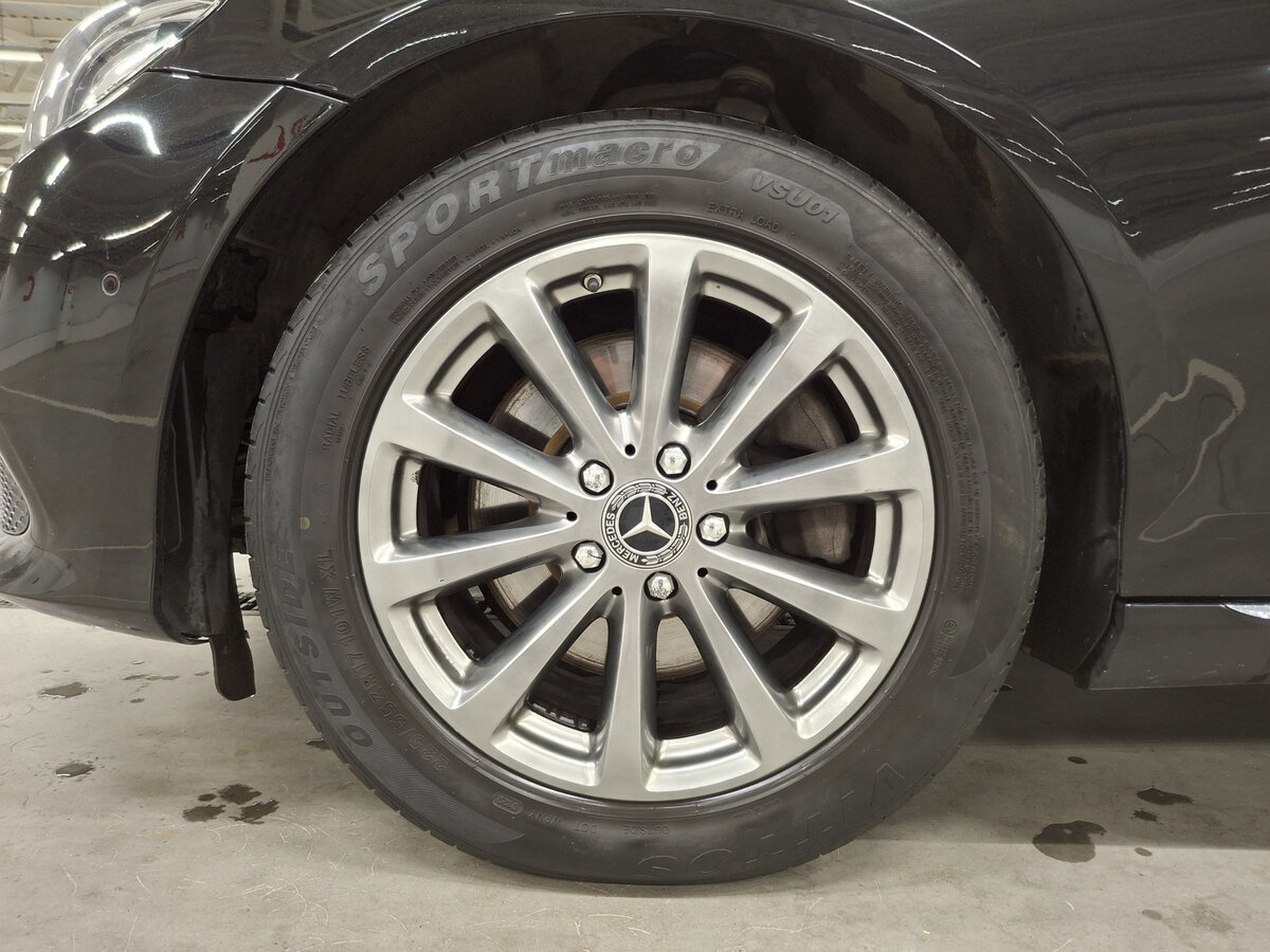 Б/У Мерседес-Бенц Е-Класс 2018 года. Фото: #16