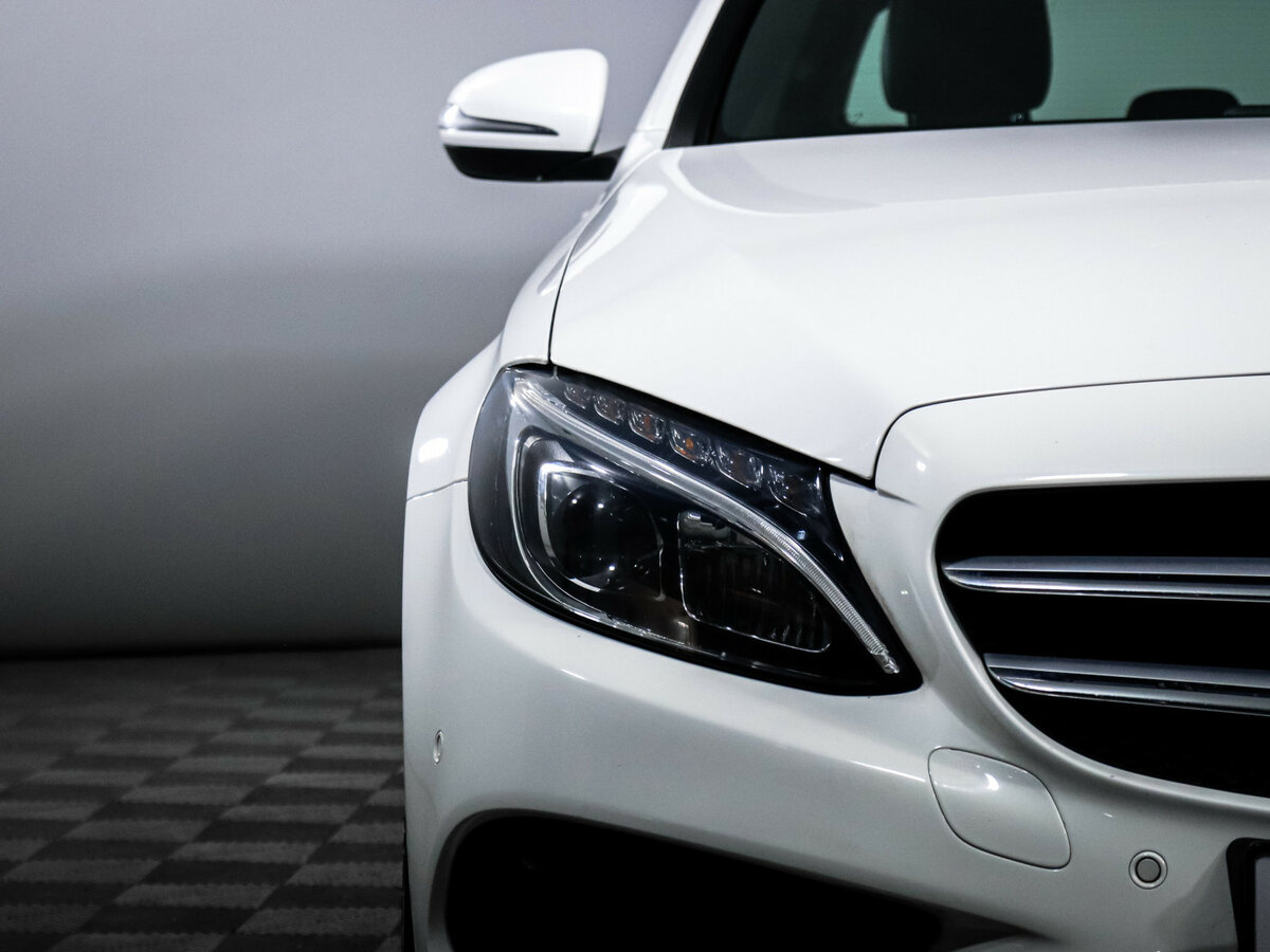 Б/У Мерседес-Бенц Ц-Класс 2016 года. Фото: #14