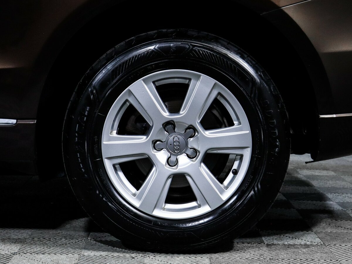 Б/У Ауди К5 2013 года. Фото: #12