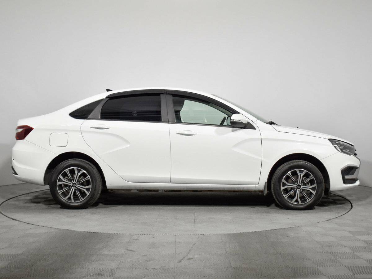 Б/У Лада (ВАЗ) Веста 2023 года. Фото: #3