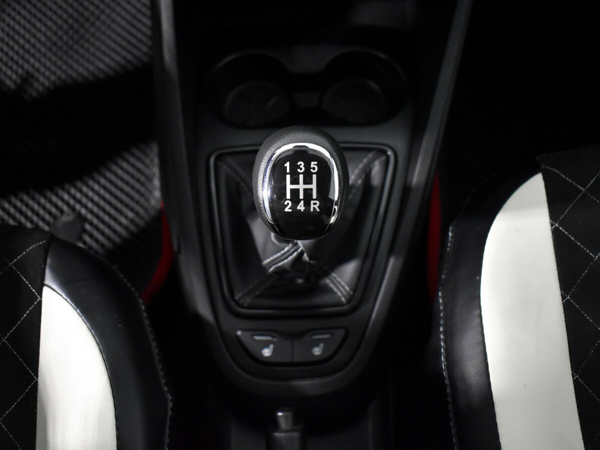 Б/У Лада (ВАЗ) Веста 2023 года. Фото: #9