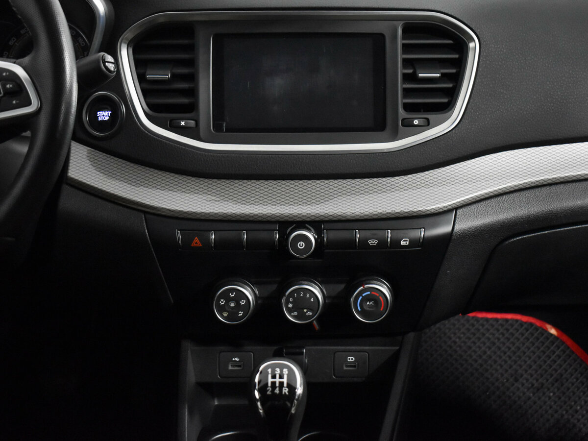 Б/У Лада (ВАЗ) Веста 2023 года. Фото: #12