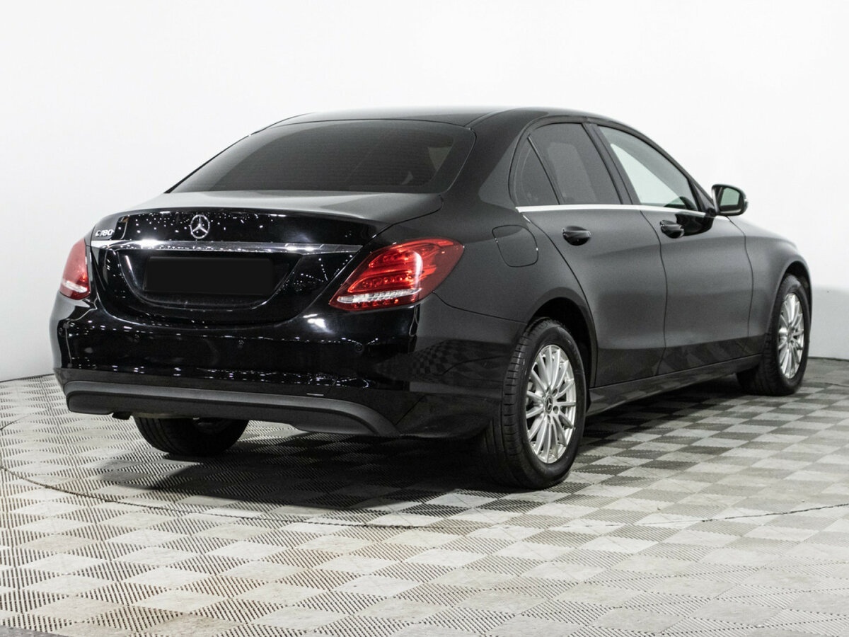 Б/У Мерседес-Бенц Ц-Класс 2018 года. Фото: #4