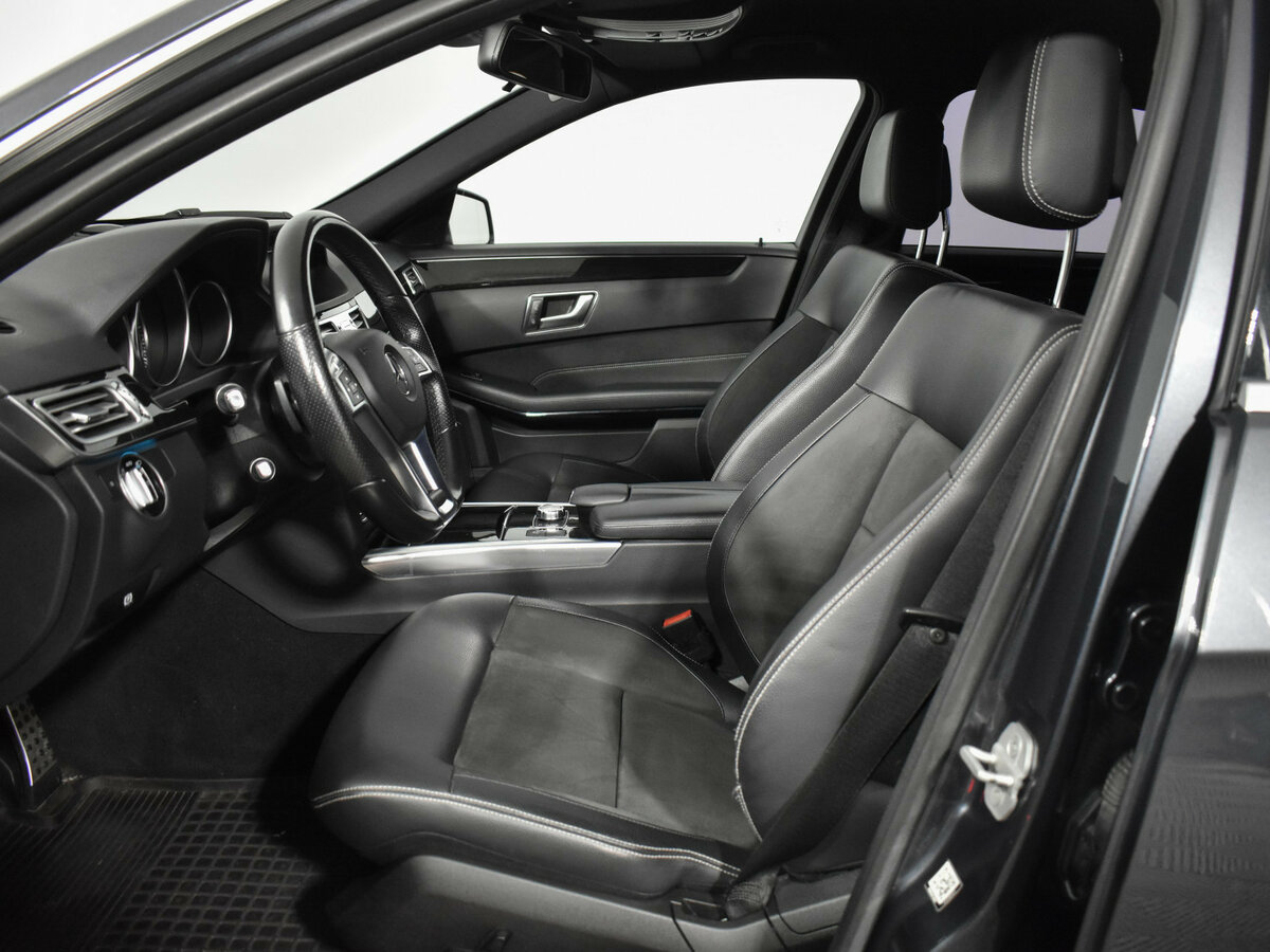 Б/У Мерседес-Бенц Е-Класс 2014 года. Фото: #7