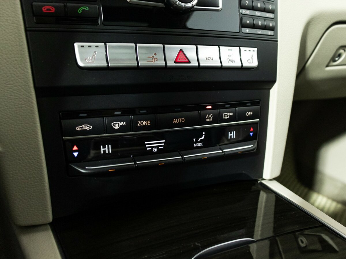 Б/У Мерседес-Бенц Е-Класс 2014 года. Фото: #14