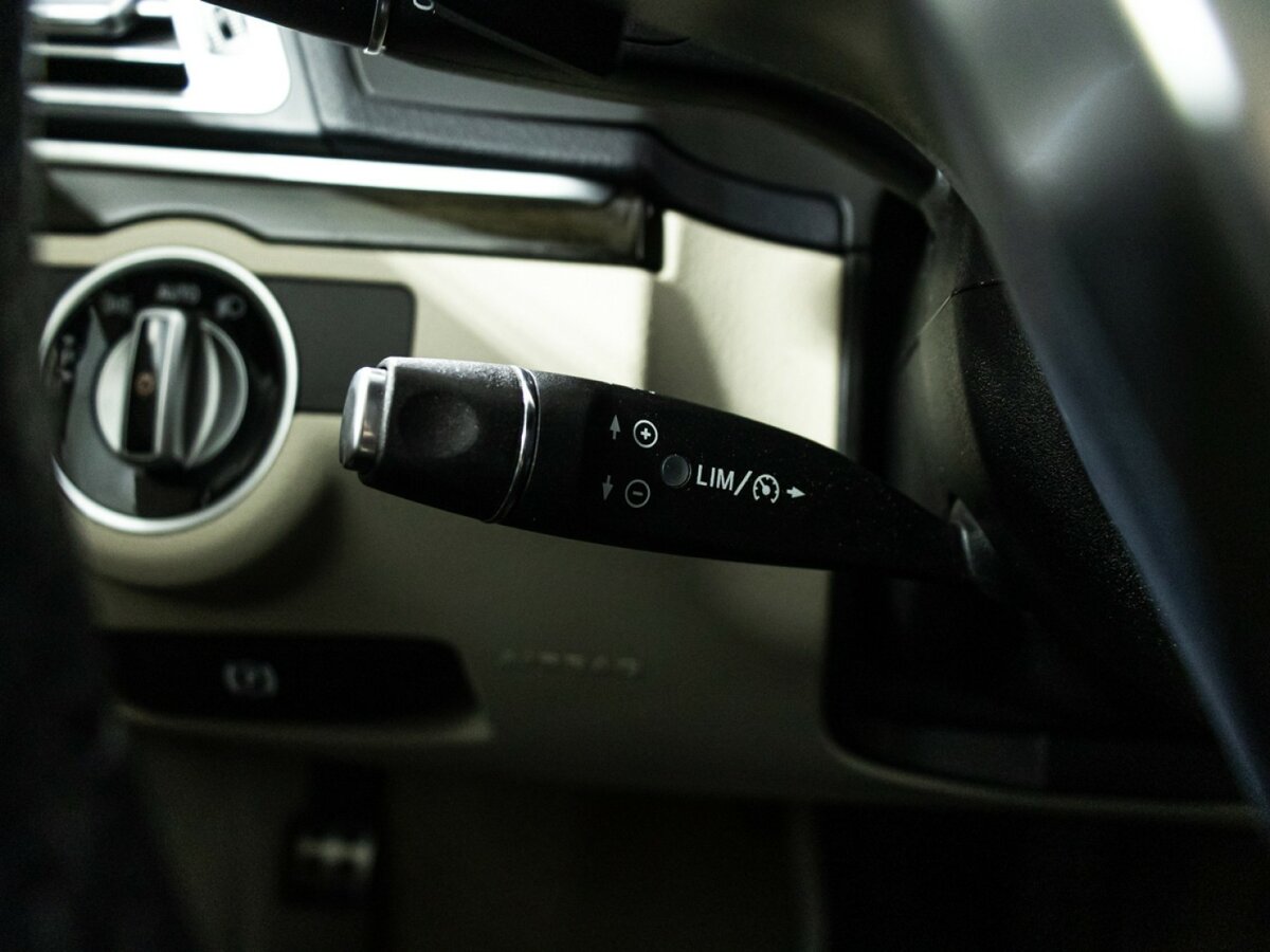 Б/У Мерседес-Бенц Е-Класс 2014 года. Фото: #16