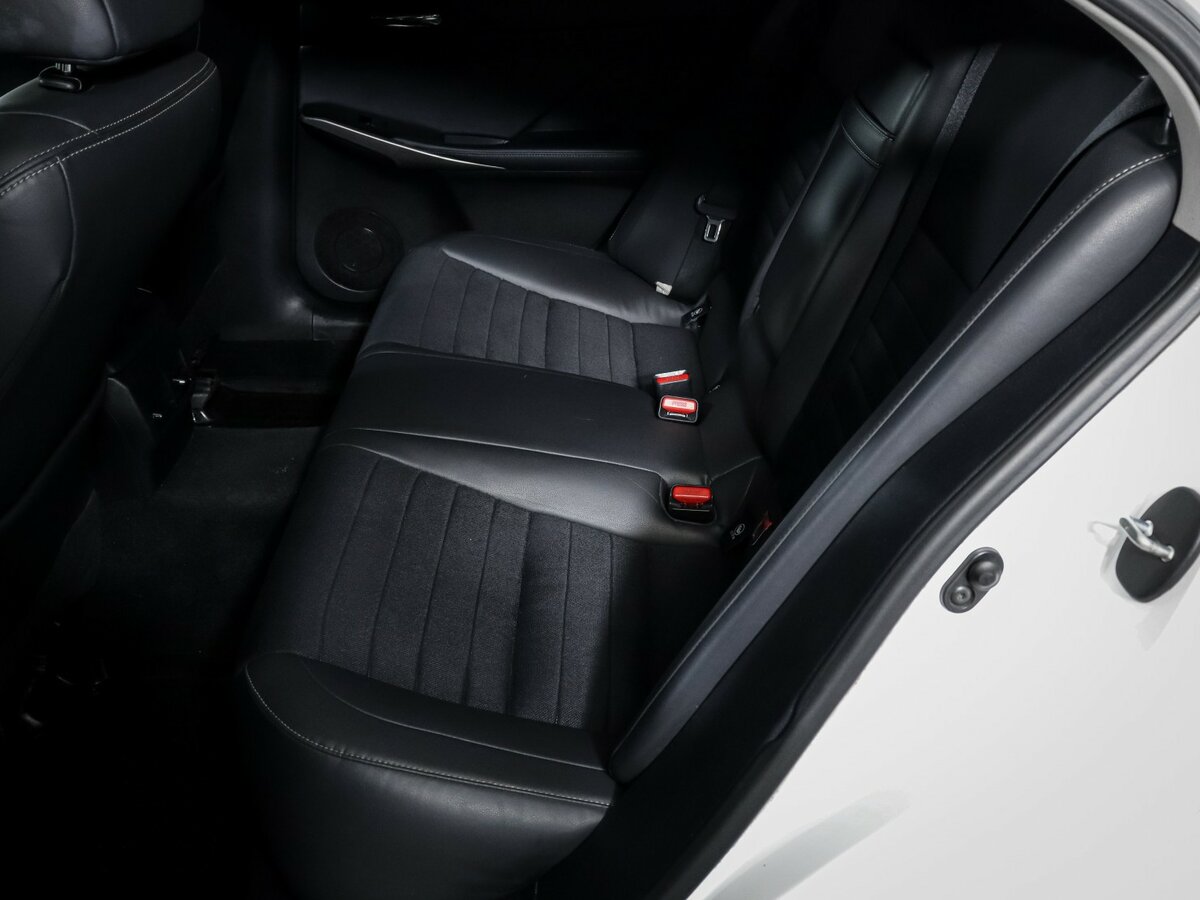 Б/У Лексус ИС 2013 года. Фото: #7