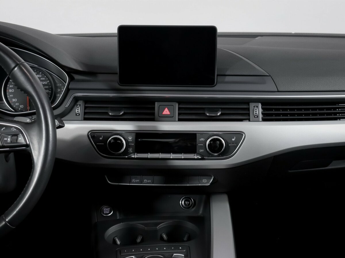 Б/У Ауди А4 2019 года. Фото: #12