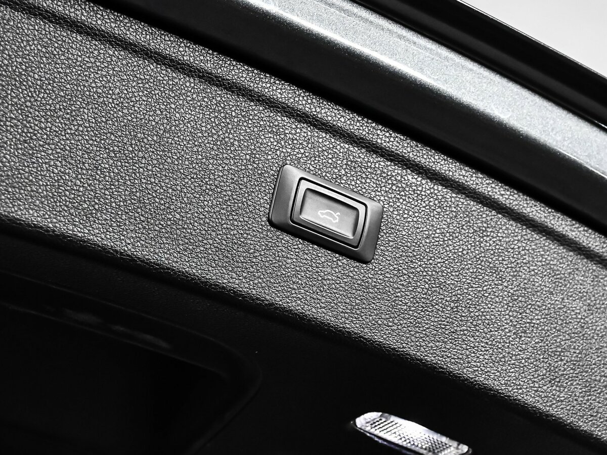 Б/У Ауди К5 2019 года. Фото: #13