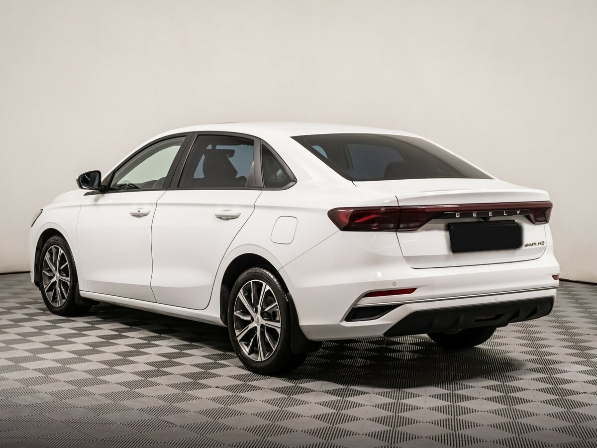 Б/У Джили Эмгранд 2023 года. Фото: #5