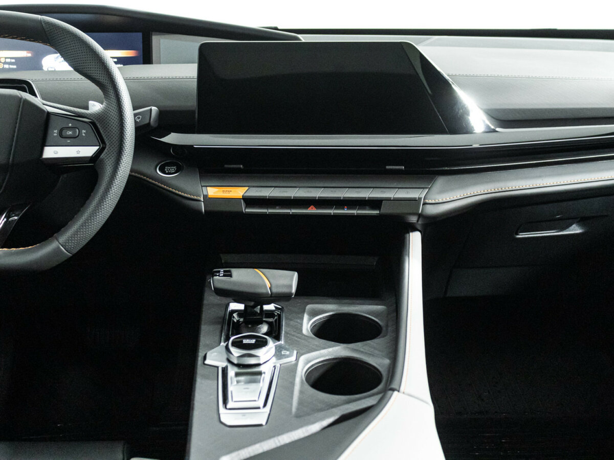 Б/У Чанган УНИ-В 2023 года. Фото: #13