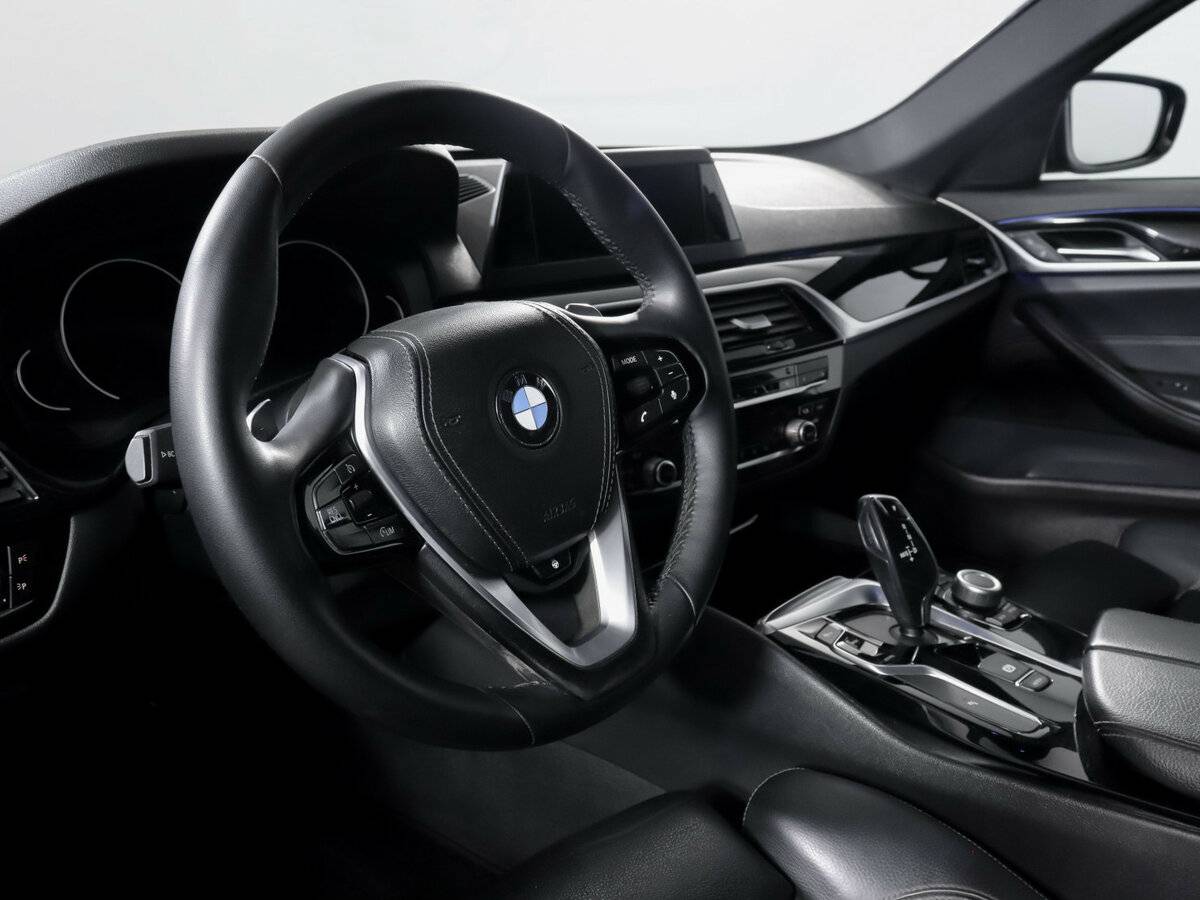 Б/У БМВ 5 серии 2019 года. Фото: #13