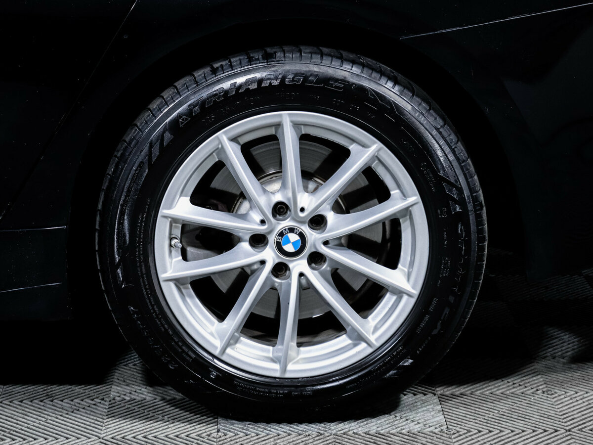 Б/У БМВ 5 серии 2019 года. Фото: #14