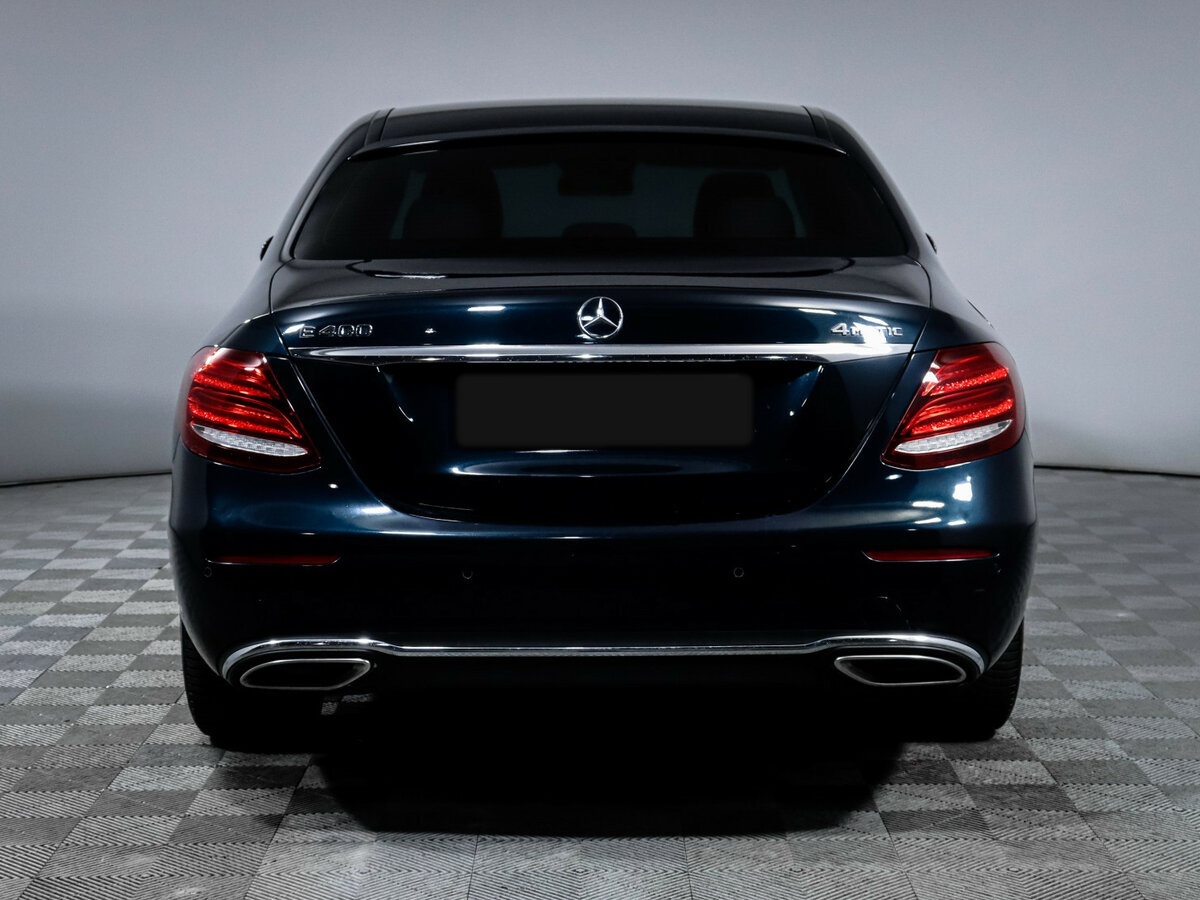 Б/У Мерседес-Бенц Е-Класс 2017 года. Фото: #5