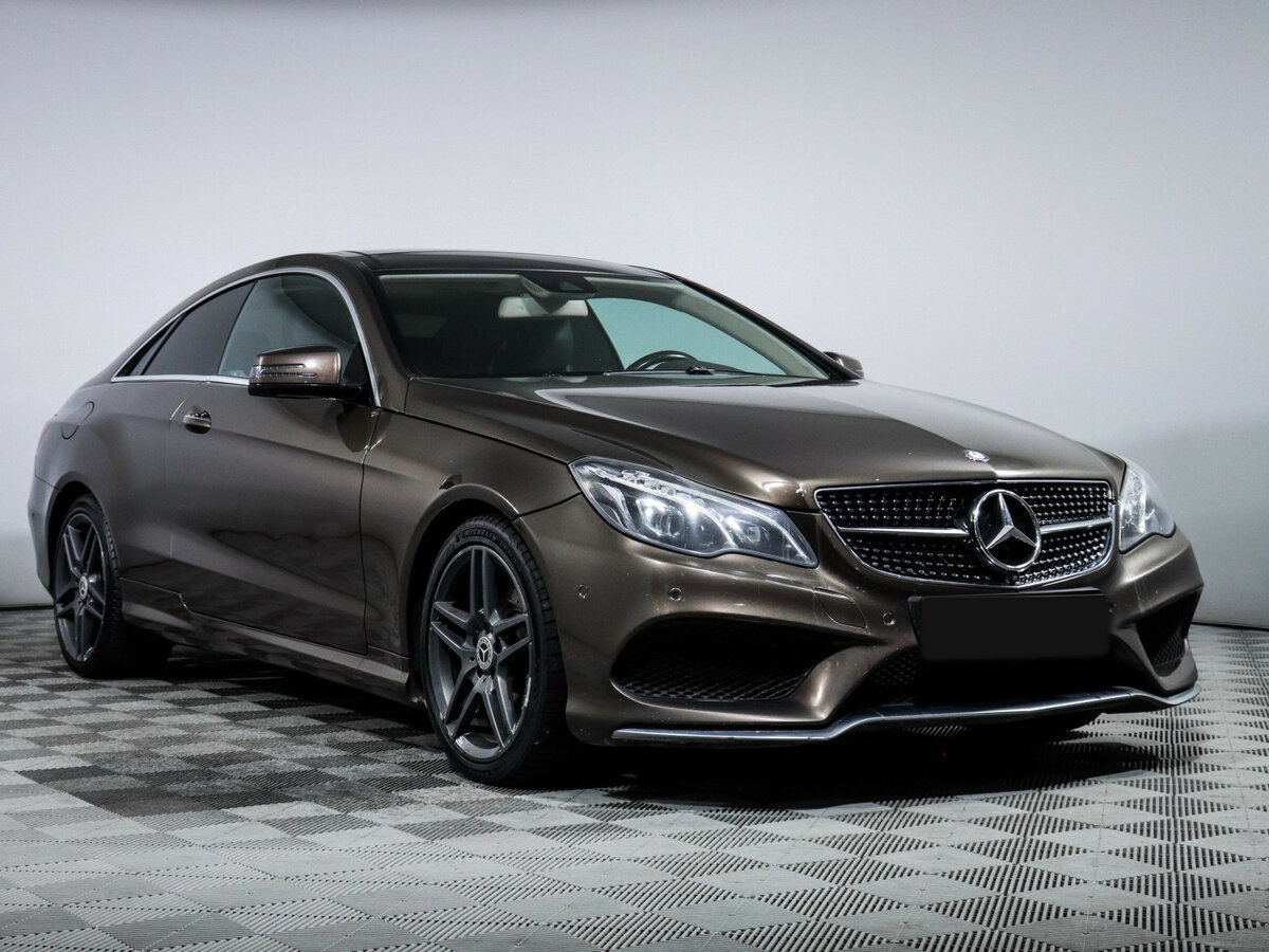 Б/У Мерседес-Бенц Е-Класс 2014 года. Фото: #2