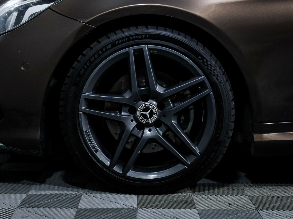 Б/У Мерседес-Бенц Е-Класс 2014 года. Фото: #14