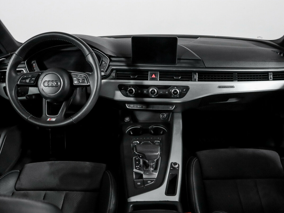 Б/У Ауди А4 2017 года. Фото: #11