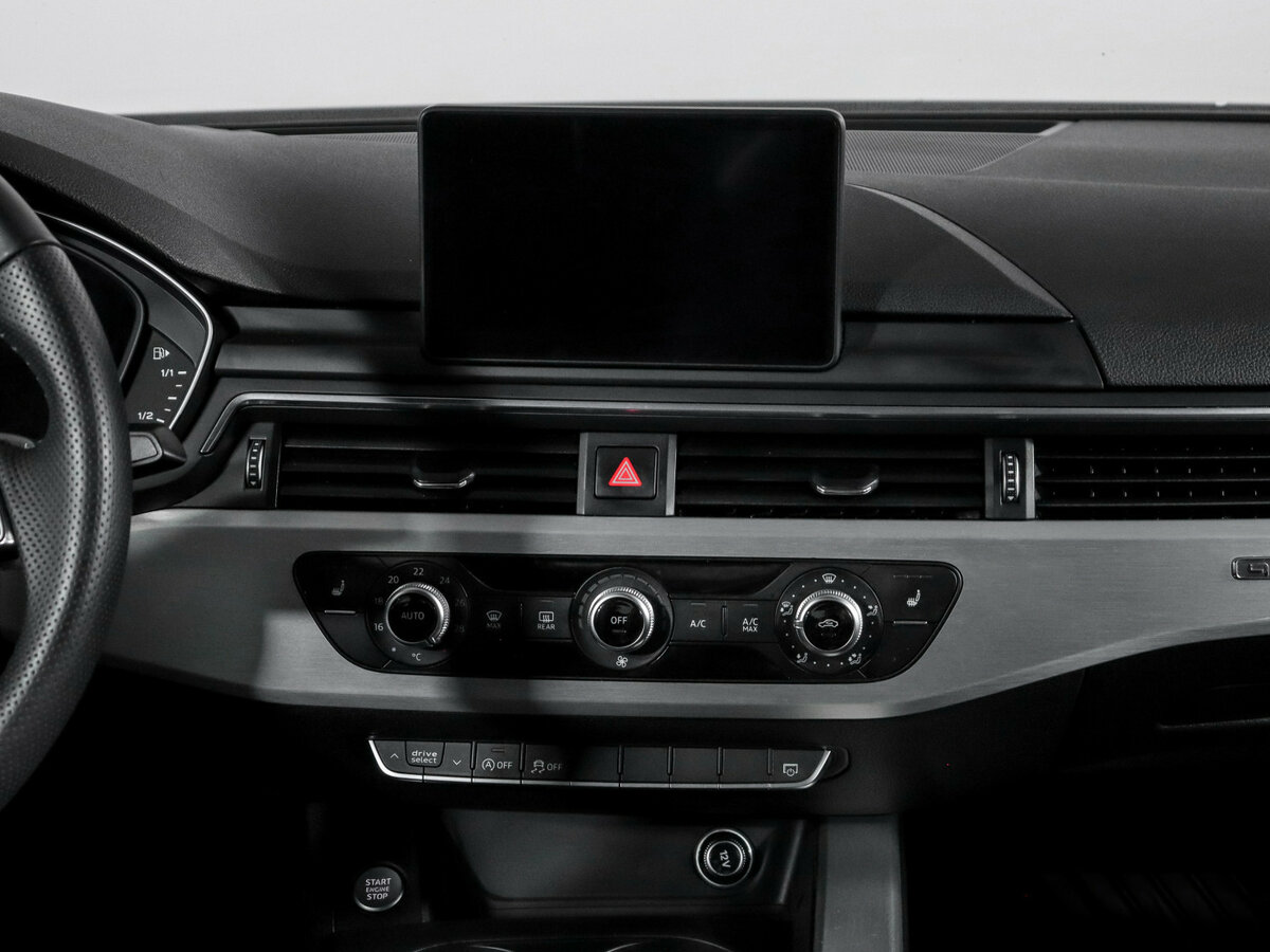 Б/У Ауди А4 2017 года. Фото: #12