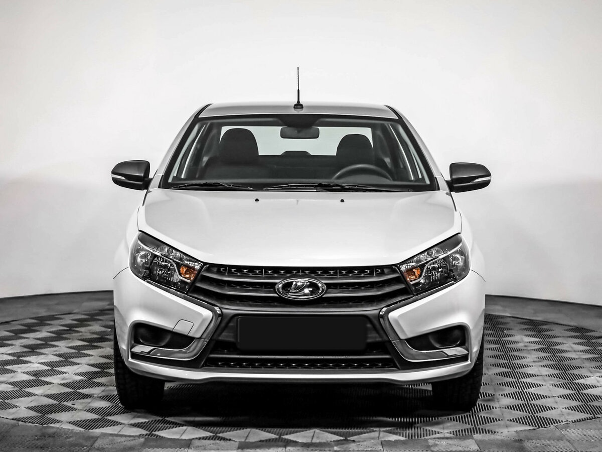 Б/У Лада (ВАЗ) Веста 2018 года. Фото: #1