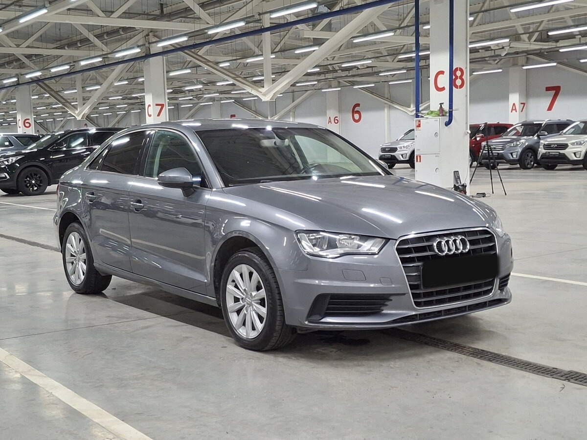 Б/У Ауди А3 2016 года. Фото: #2