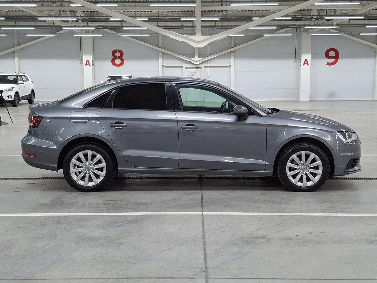 Б/У Ауди А3 2016 года. Фото: #3