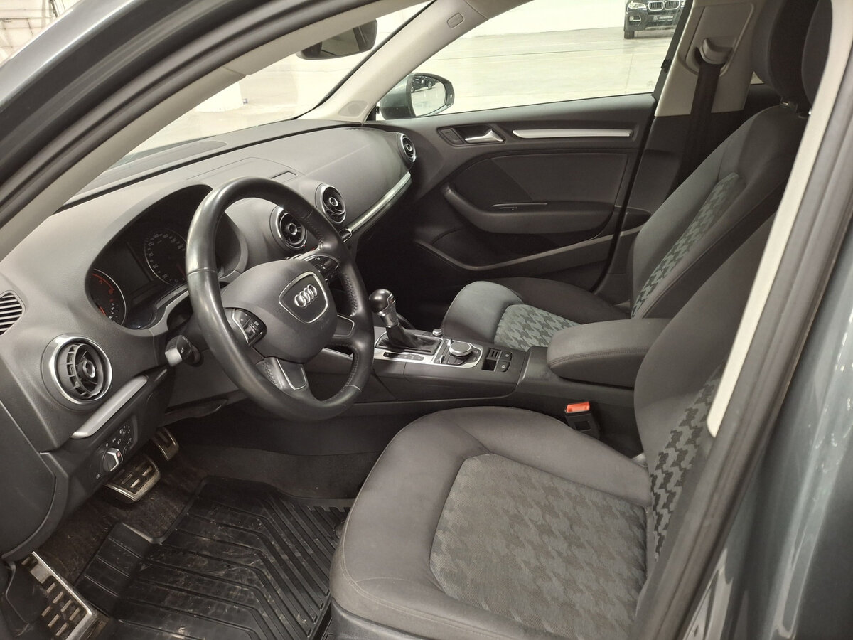 Б/У Ауди А3 2016 года. Фото: #15