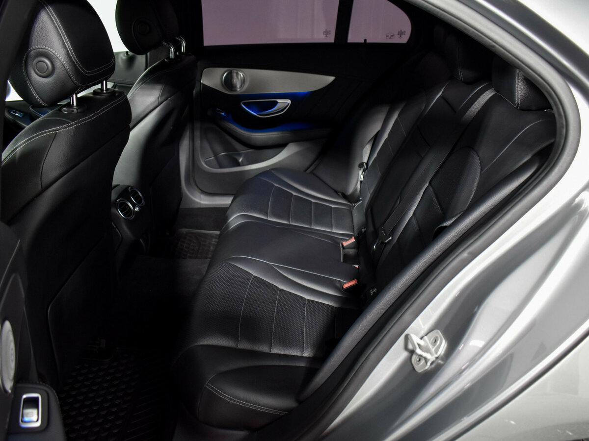 Б/У Мерседес-Бенц Ц-Класс 2015 года. Фото: #8