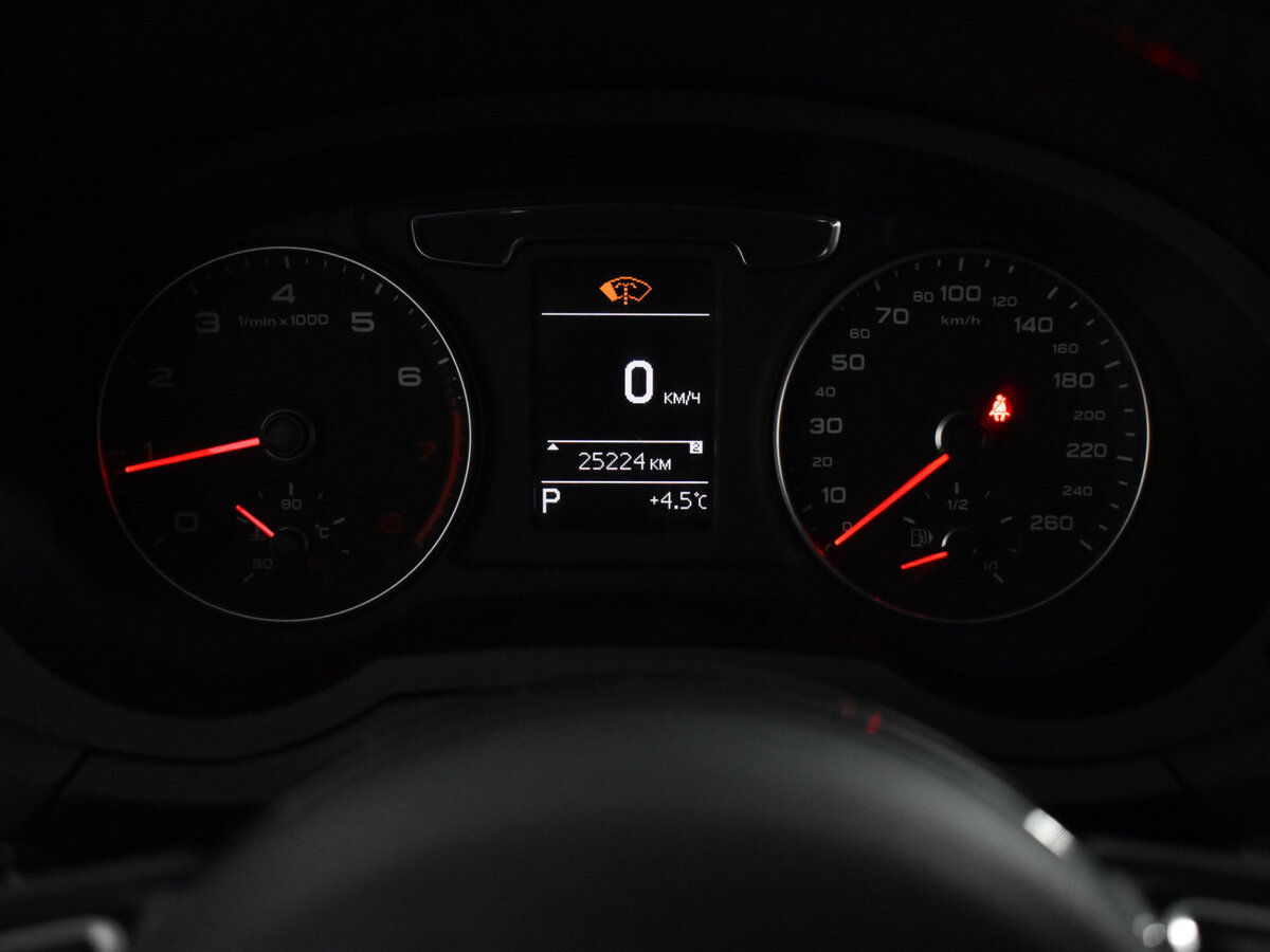 Б/У Ауди К3 2015 года. Фото: #14