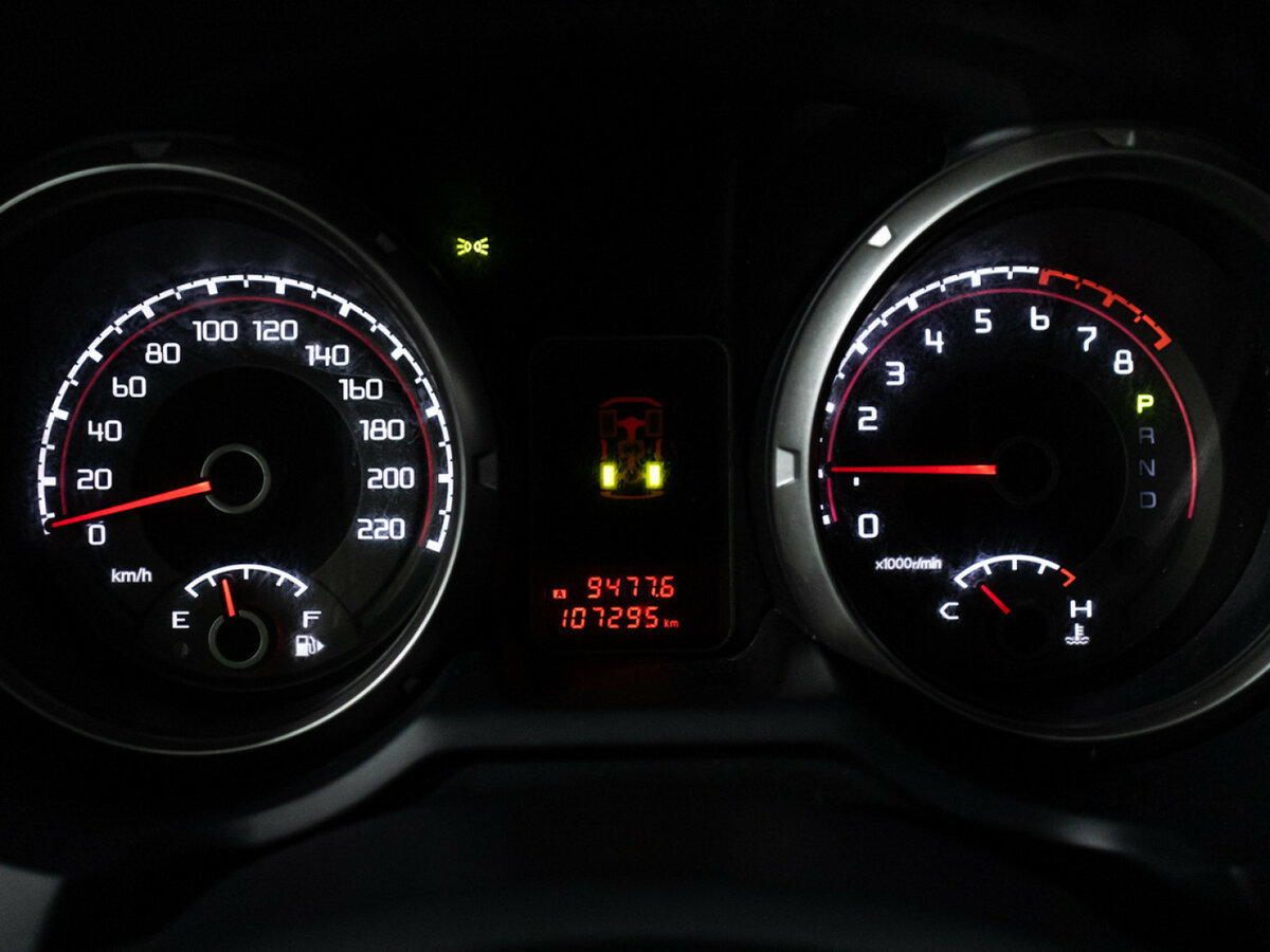 Б/У Митсубиши Паджеро 2015 года. Фото: #9