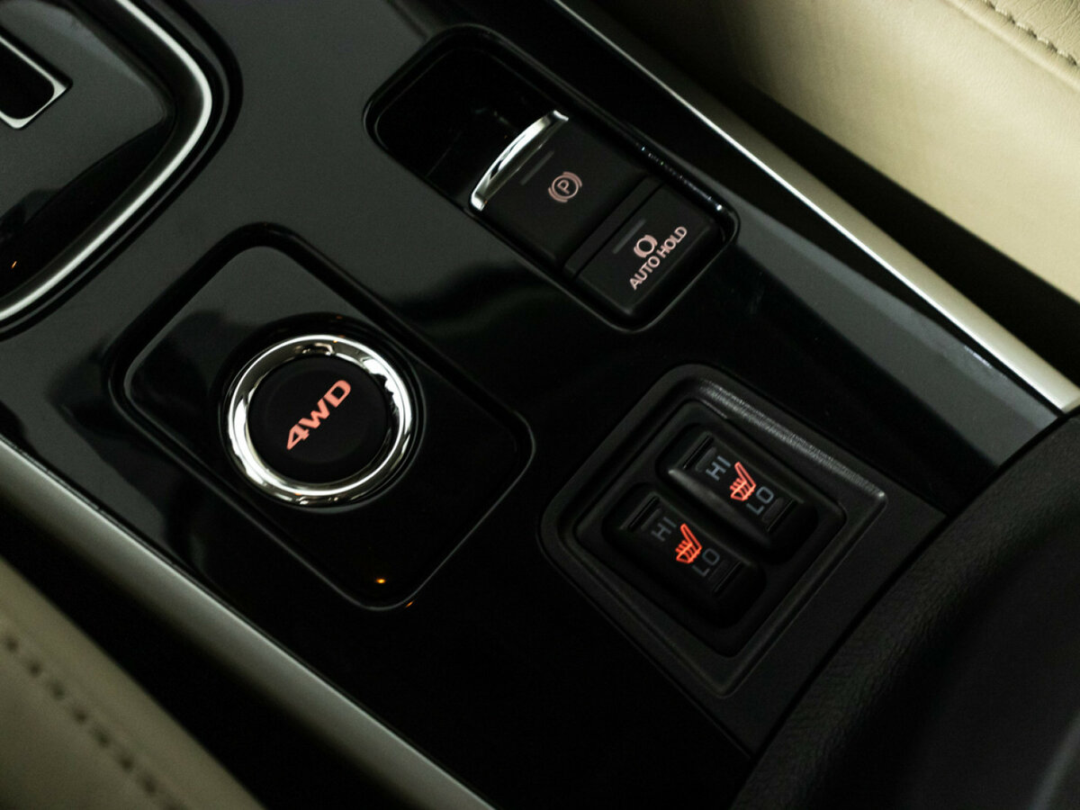 Б/У Митсубиши Оутлэндер 2020 года. Фото: #14