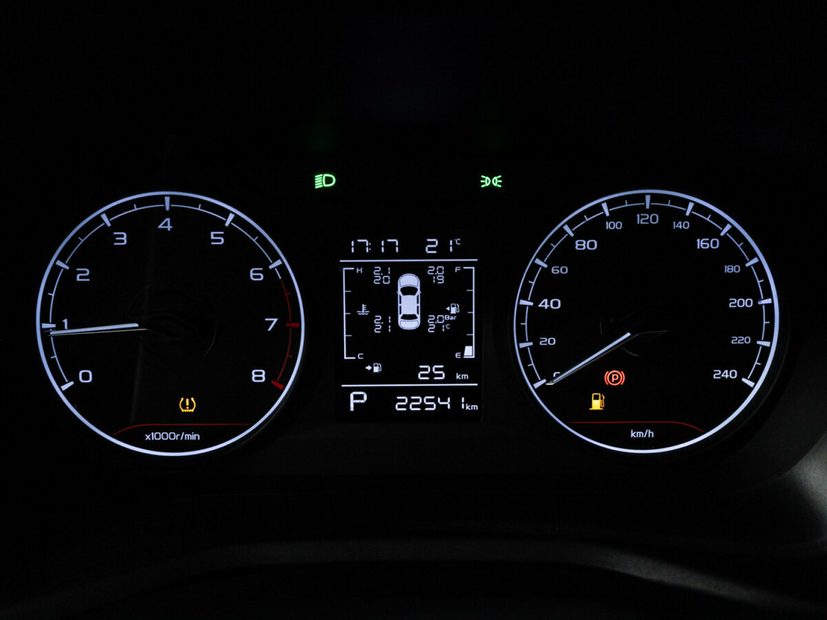 Б/У Джили Эмгранд 2023 года. Фото: #11