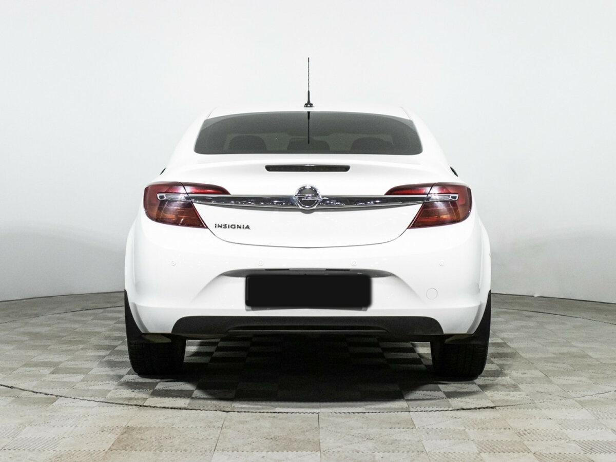 Б/У Опель Инсигния 2014 года. Фото: #4