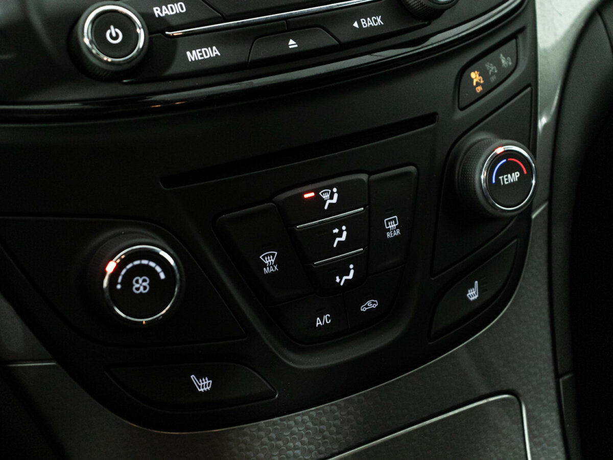 Б/У Опель Инсигния 2014 года. Фото: #13