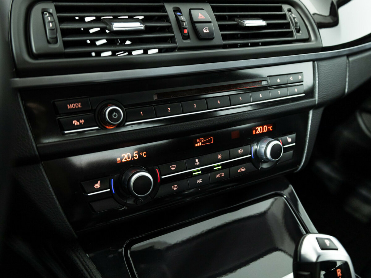 Б/У БМВ 5 серии 2014 года. Фото: #16