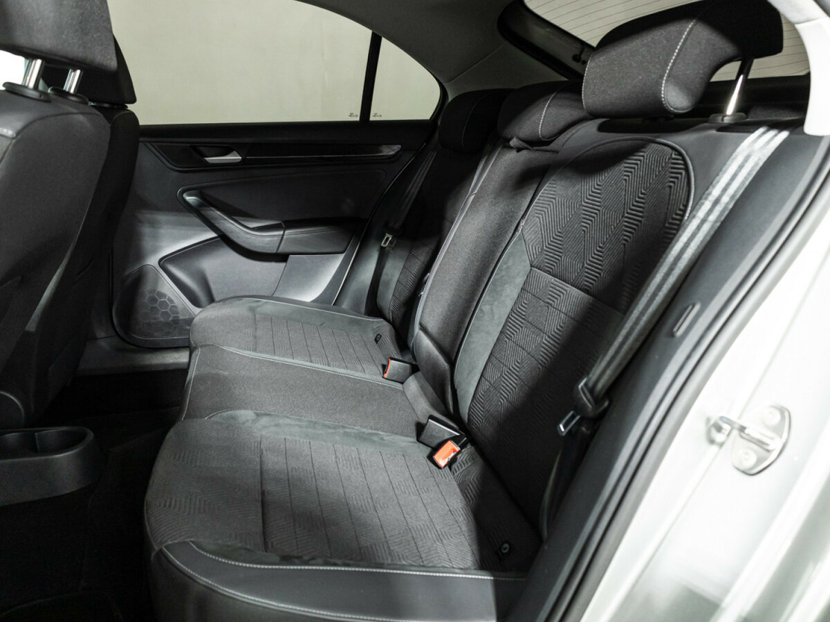 Б/У Фольксваген Поло 2022 года. Фото: #7