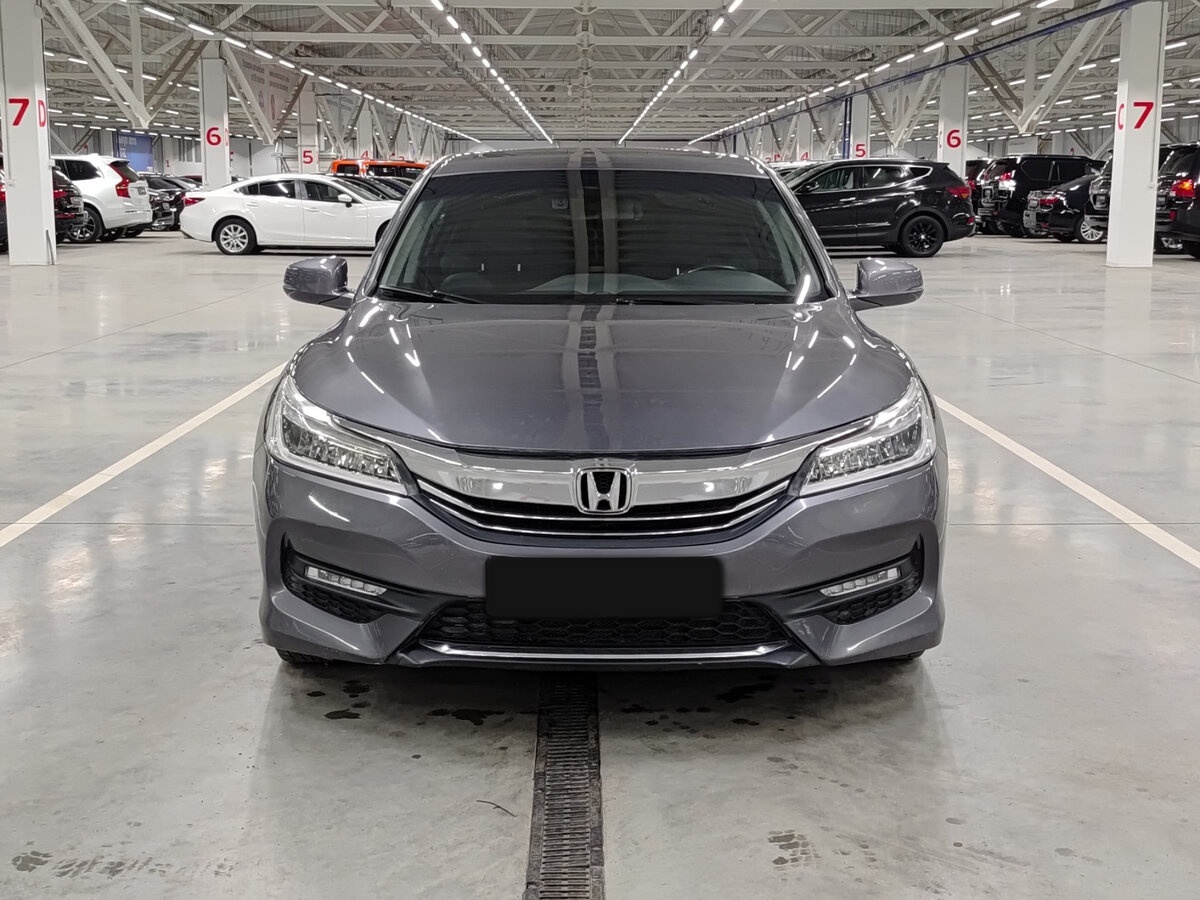 Honda Accord 2016 года с пробегом. Фото: #1