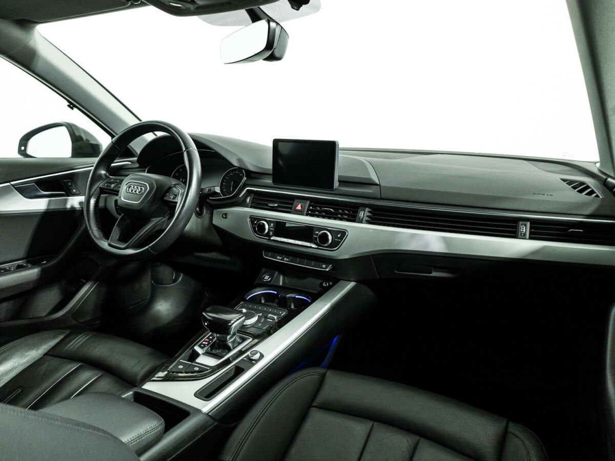 Б/У Ауди А4 2018 года. Фото: #6